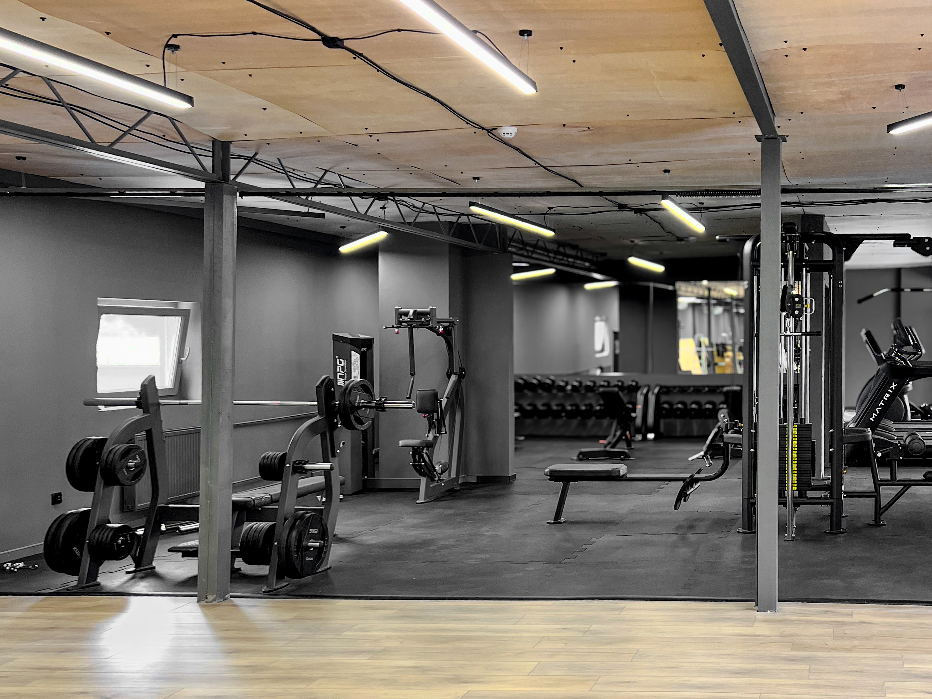 Przestrzeń treningowa w klubie ANNFIT w Ryczowie